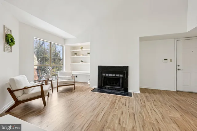 $350,000 | 12152 Penderview Terrace, Unit 1334, Fairfax, VA 22033