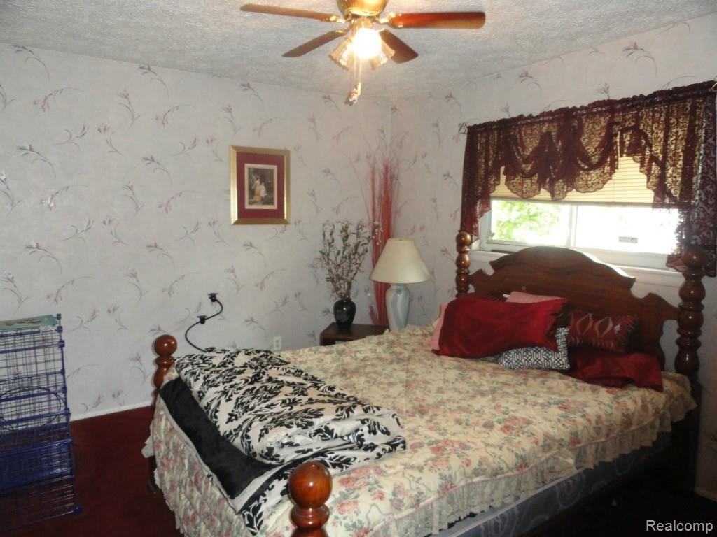 3018 East 11 Mile Road Warren, MI 48091 - Photo 4 of 11 4.JPG