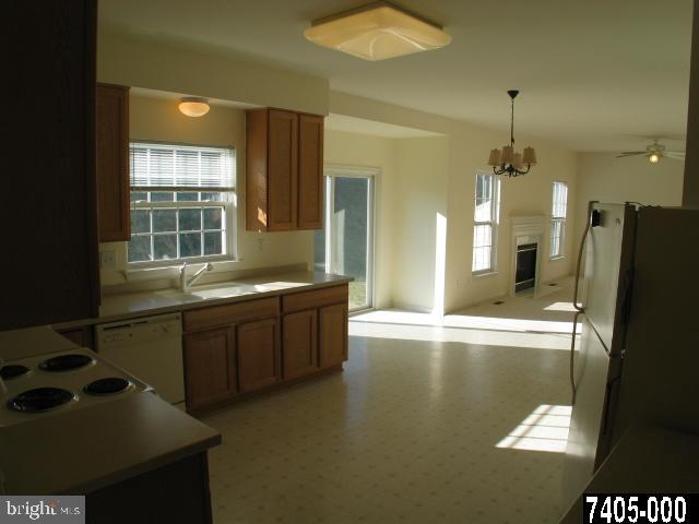 418 Wynwood Road York, PA 17402 - Photo 12 of 25 Gallery Image 12