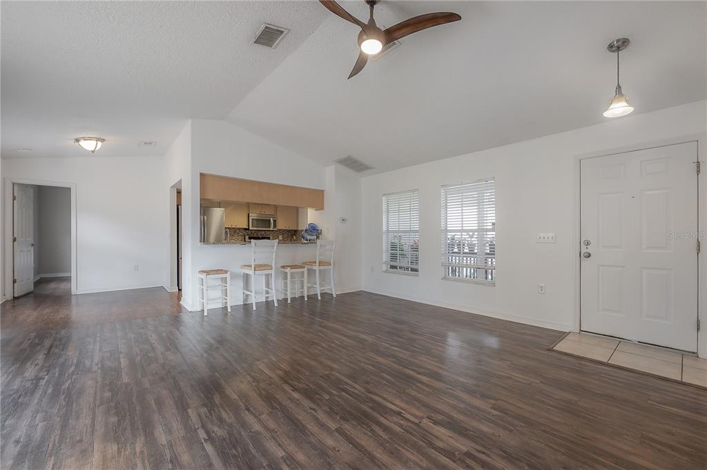 10409 Leland Hawes Road Thonotosassa, FL 33592 - Photo 5 of 34