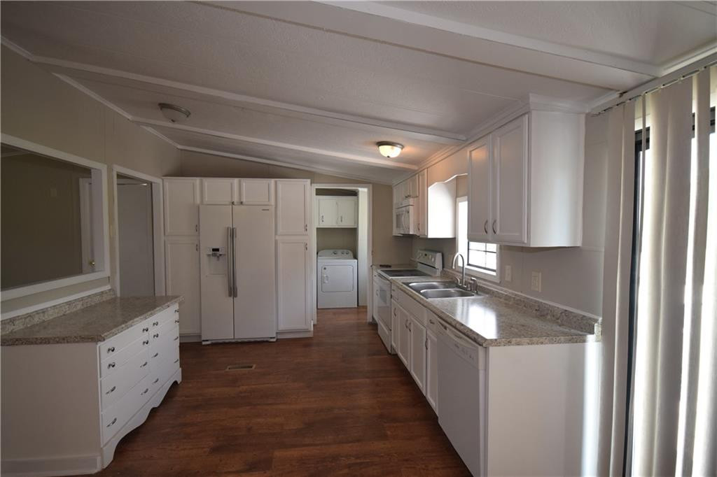1605 Gerringer Mill Road Burlington, NC 27217 - Photo 7 of 19 Gallery Image 7