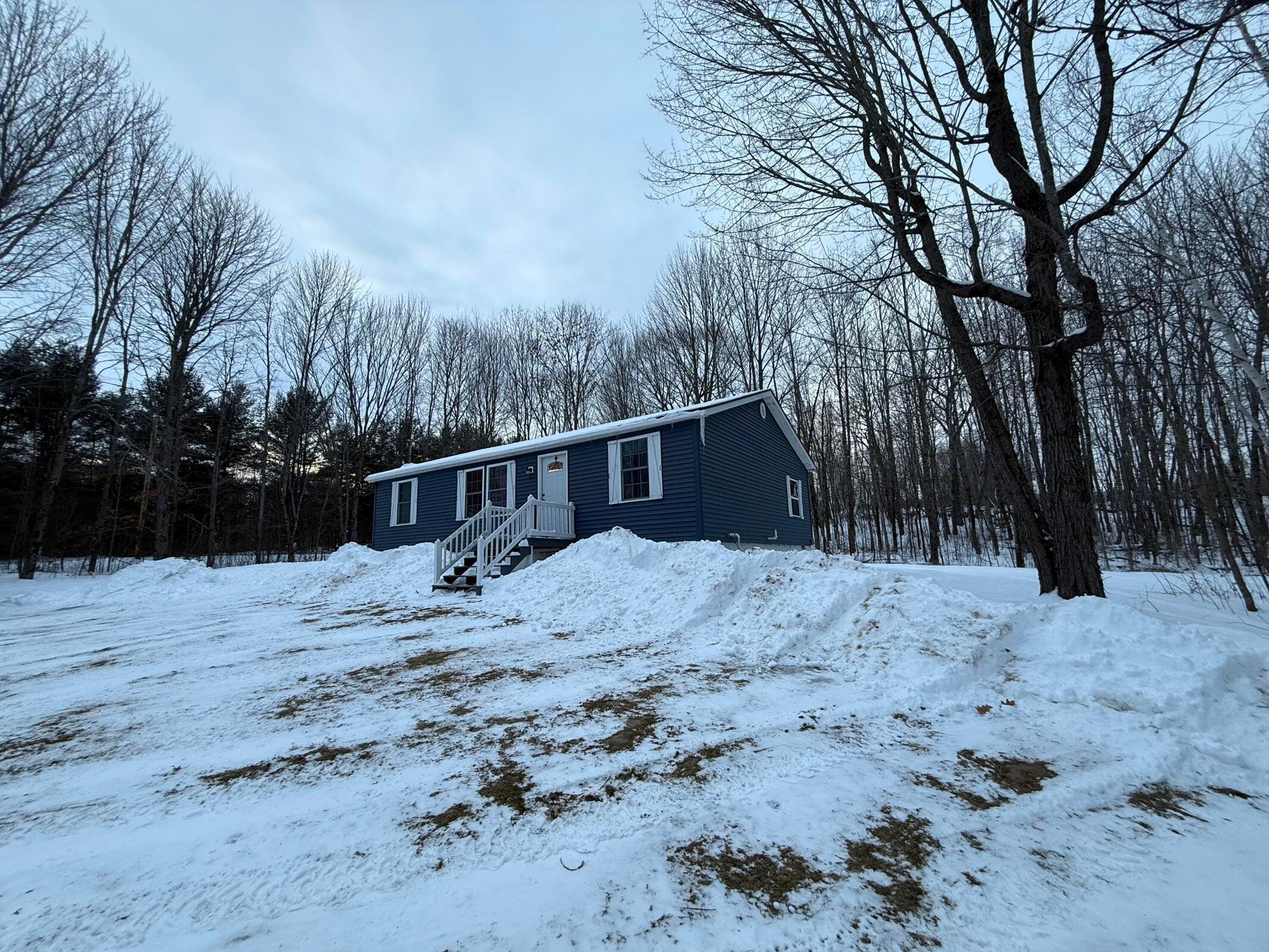 274 North Chester Road Lincoln, ME 04457 - Photo 2 of 32 20250209203858677156000000-o