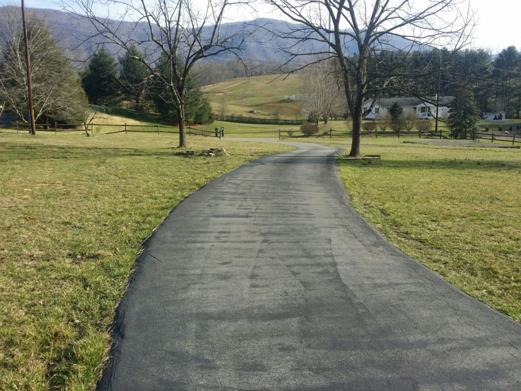 5415 Back Valley Road Big Stone Gap, VA 24219 - Photo 28 of 33 AwPrivacy