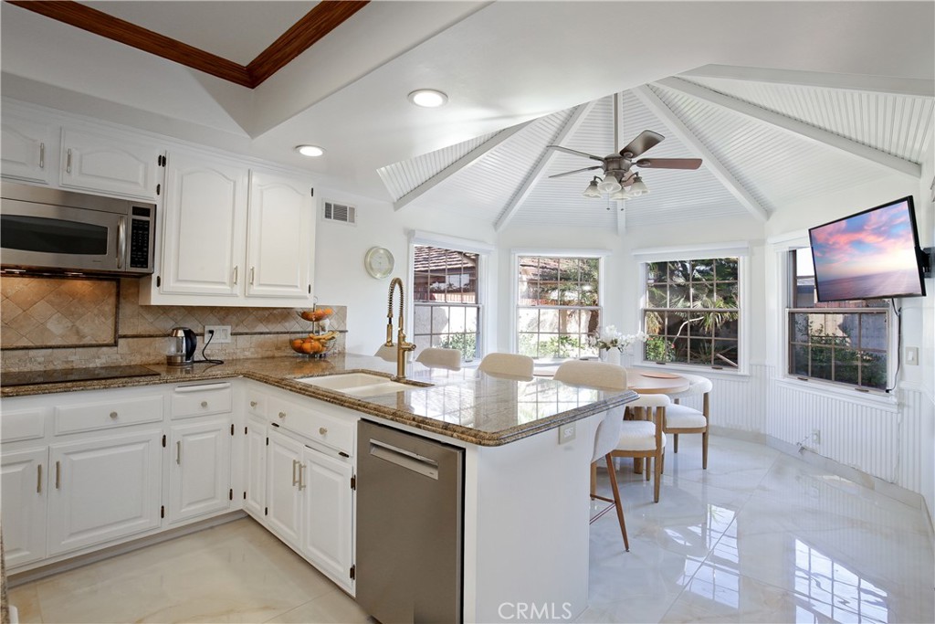 9378 Suva Street Downey, CA 90240 - Photo 13 of 43