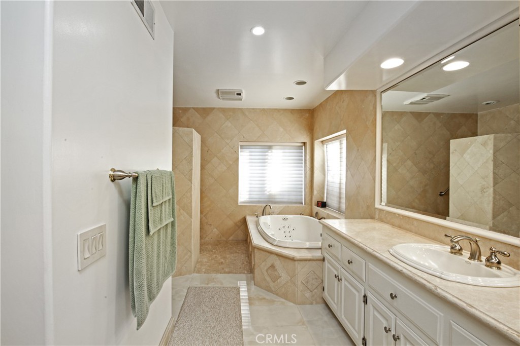 9378 Suva Street Downey, CA 90240 - Photo 30 of 43