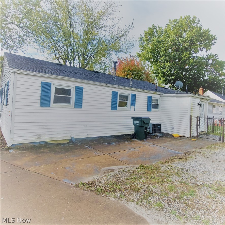 4607 7th Street Northwest Canton, OH 44708 - Photo 2 of 3 Back of the Home