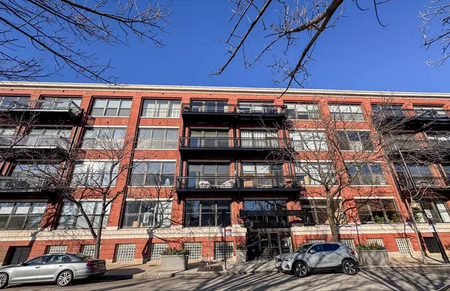 $3,200 | 1040 West Adams Street, Unit 263, Chicago, IL 60607