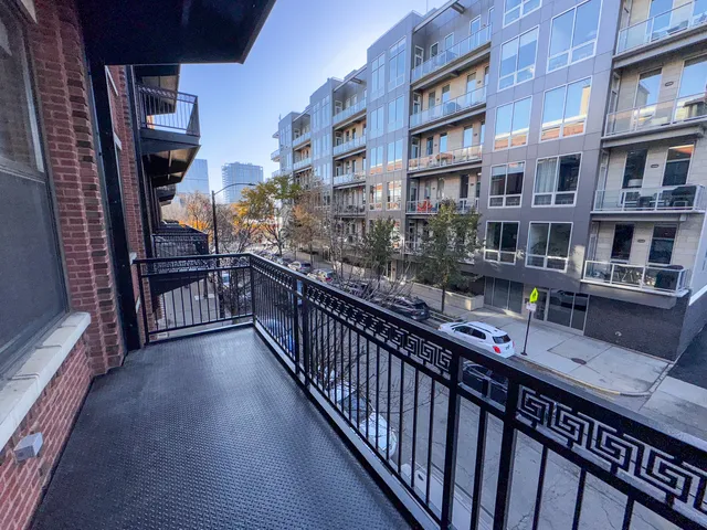 $3,200 | 1040 West Adams Street, Unit 263, Chicago, IL 60607