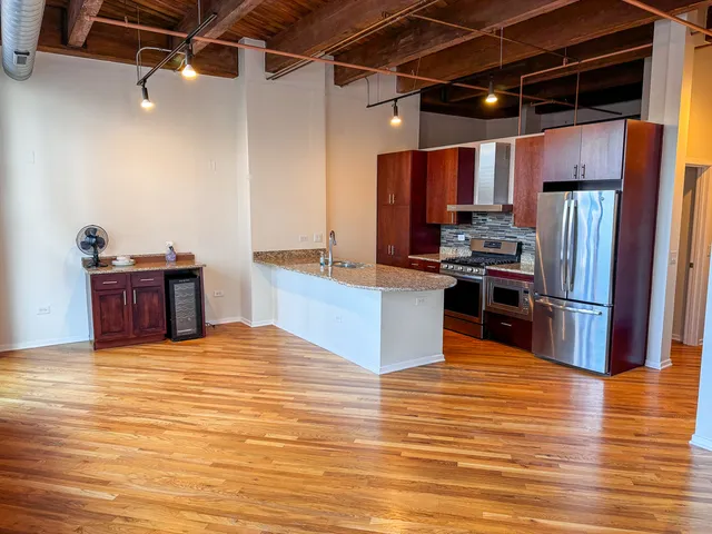 $3,200 | 1040 West Adams Street, Unit 263, Chicago, IL 60607