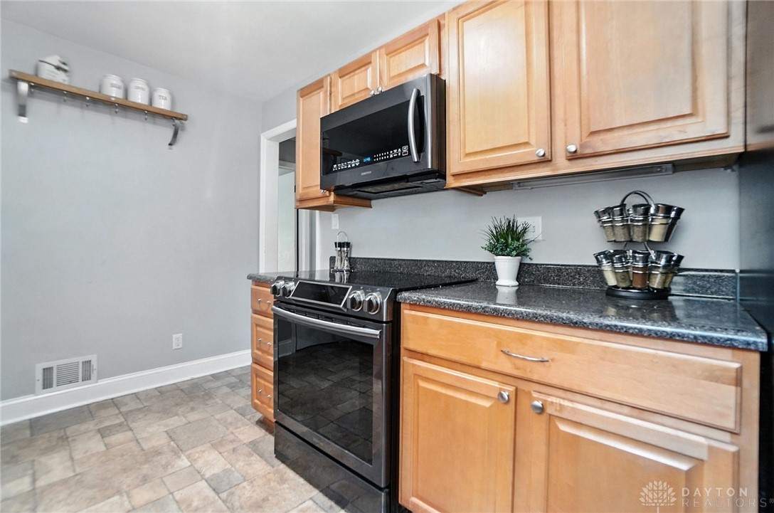 1236 Ridgeview Avenue Kettering, OH 45409 - Photo 15 of 44 Gallery Image 15