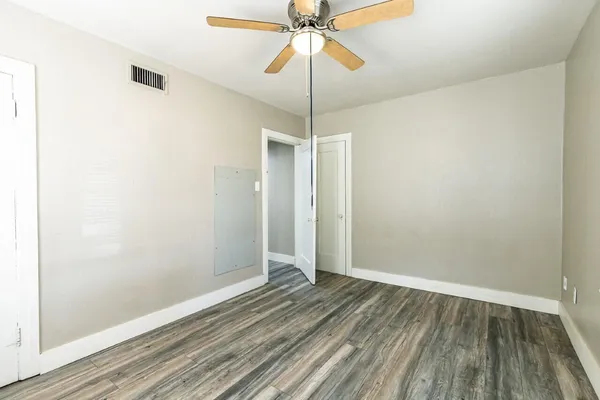 $1,400 | 2311 25th Street, Lubbock, TX 79411