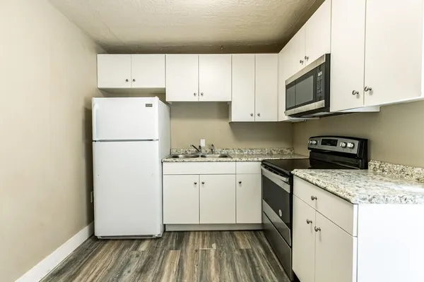 $1,400 | 2311 25th Street, Lubbock, TX 79411
