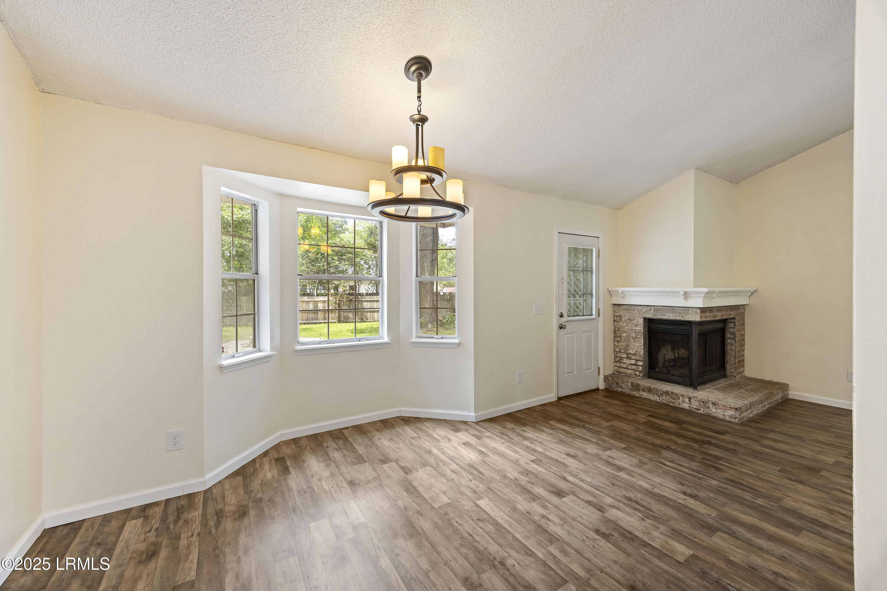 111 Macfarren Lane Summerville, SC 29485 - Photo 13 of 36 243A0268