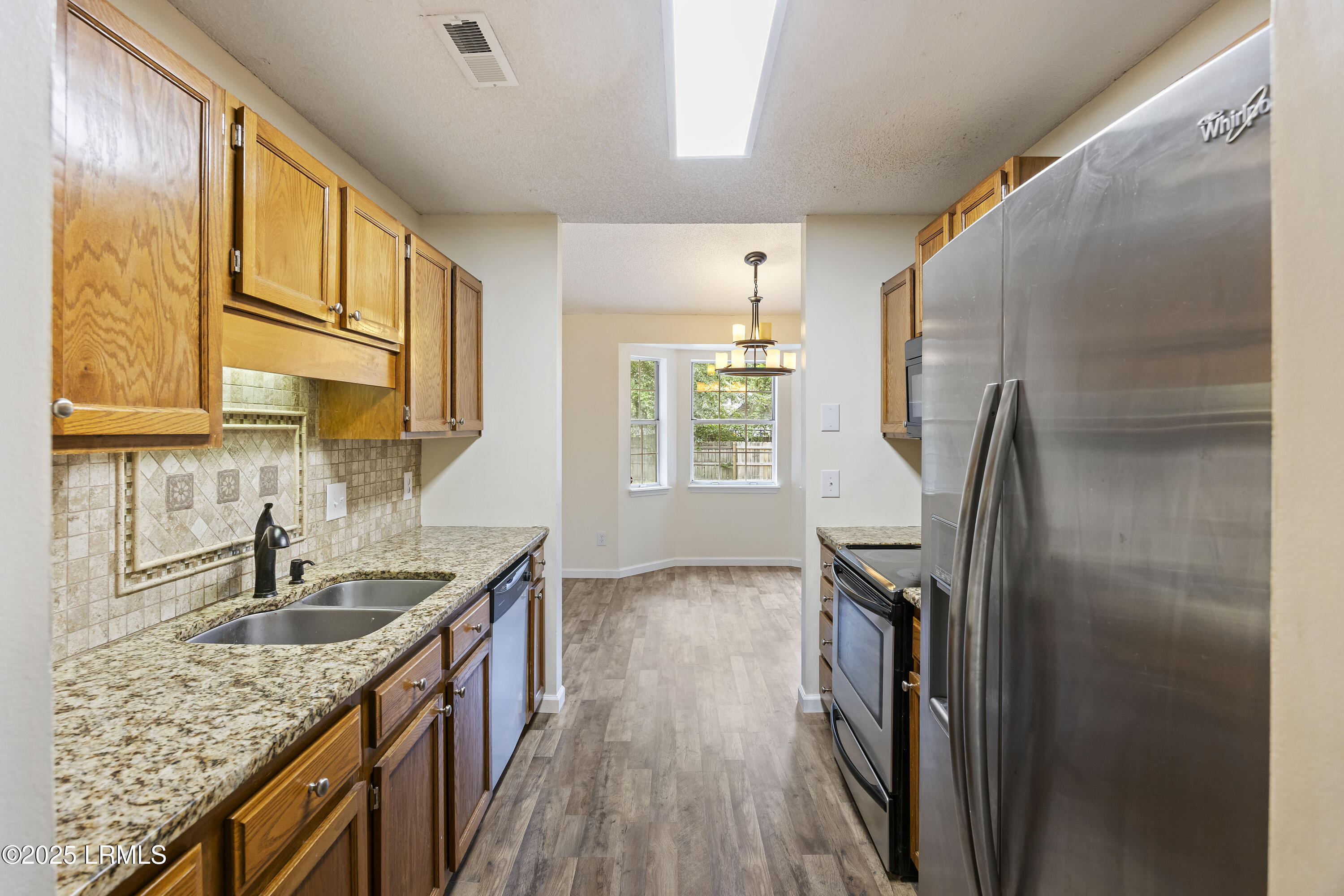 111 Macfarren Lane Summerville, SC 29485 - Photo 17 of 36 243A0278