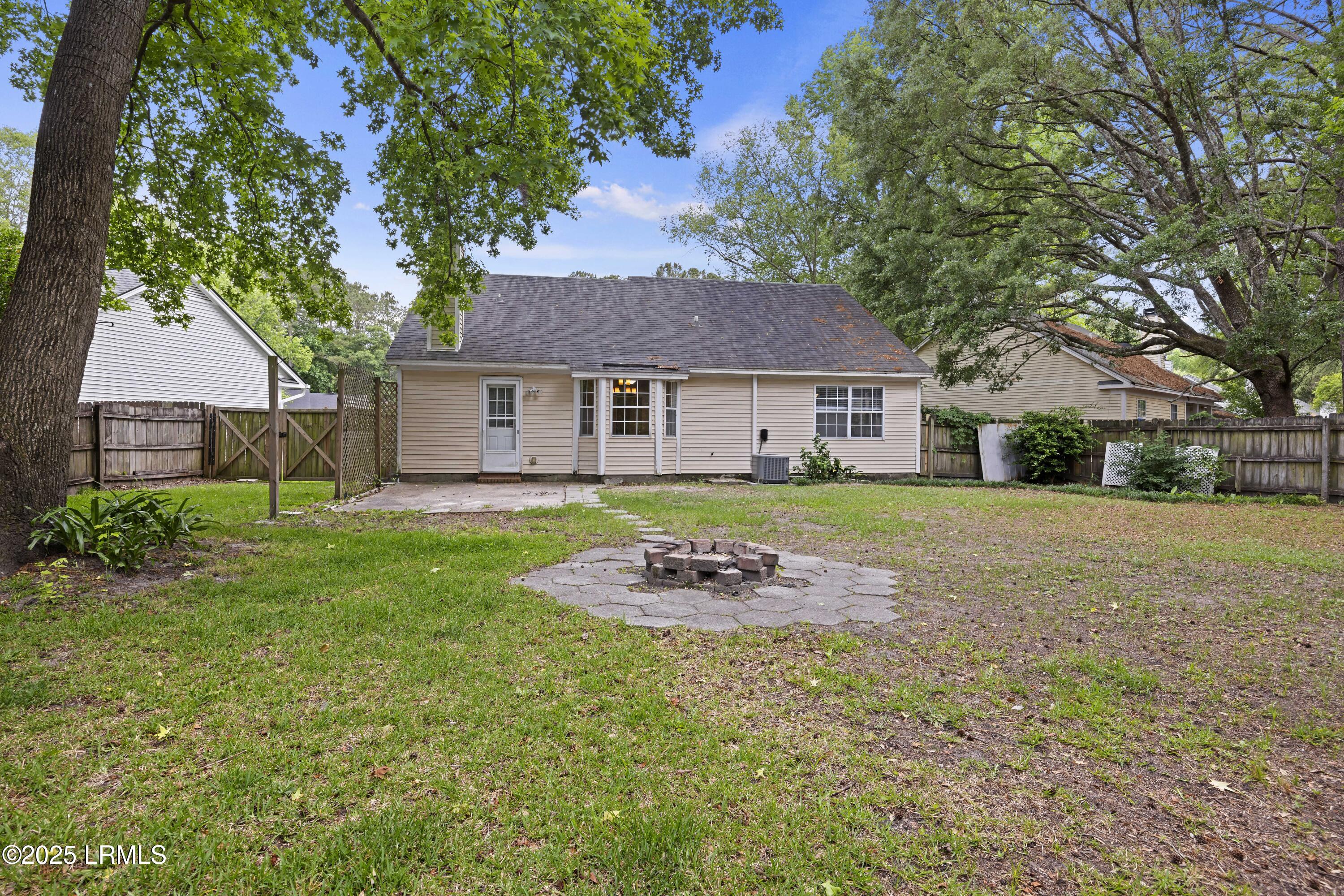 111 Macfarren Lane Summerville, SC 29485 - Photo 35 of 36 243A0377