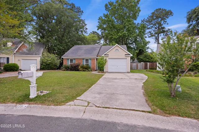$300,000 | 111 Macfarren Lane, Summerville, SC 29485