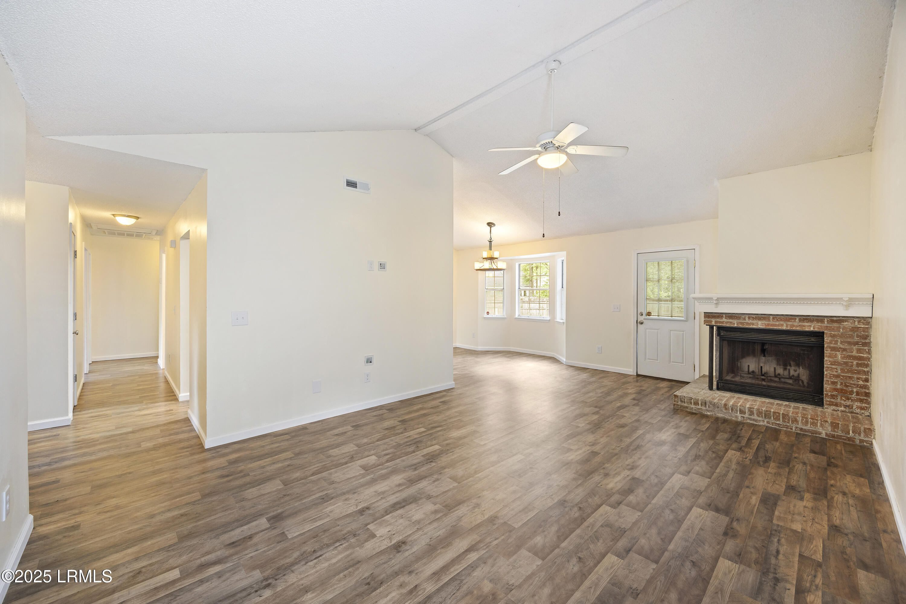 111 Macfarren Lane Summerville, SC 29485 - Photo 8 of 36 243A0238