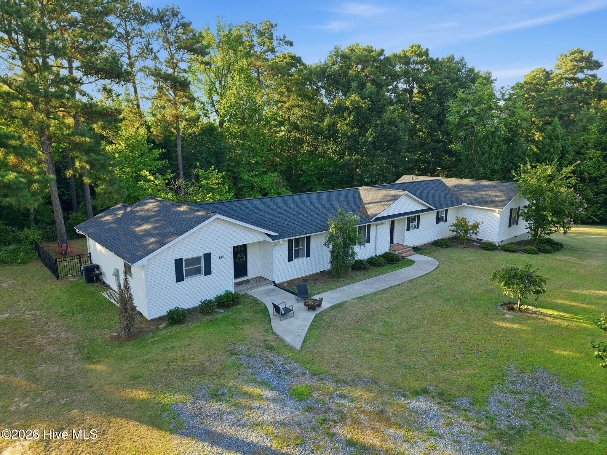 180 Carthage Road Carthage, NC 28327 - Photo 12 of 47 Gallery Image 12