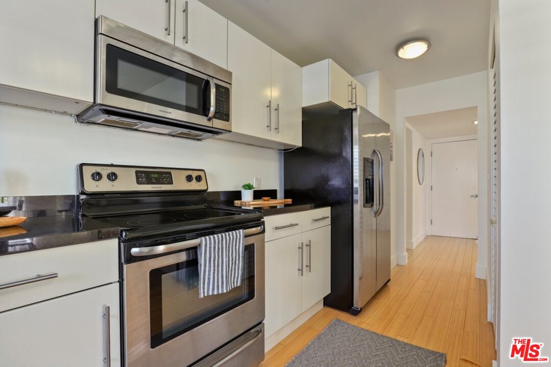 6624 South Springpark Avenue, Unit 5A Los Angeles, CA 90056 - Photo 12 of 24