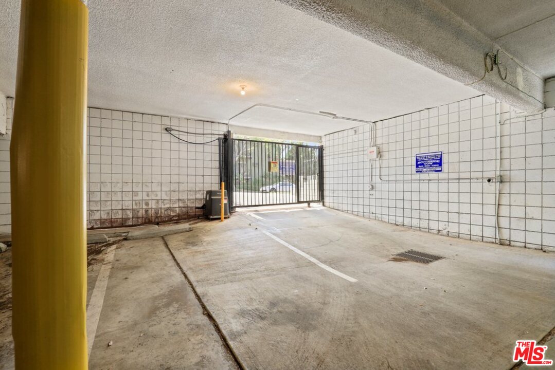 6624 South Springpark Avenue, Unit 5A Los Angeles, CA 90056 - Photo 24 of 24