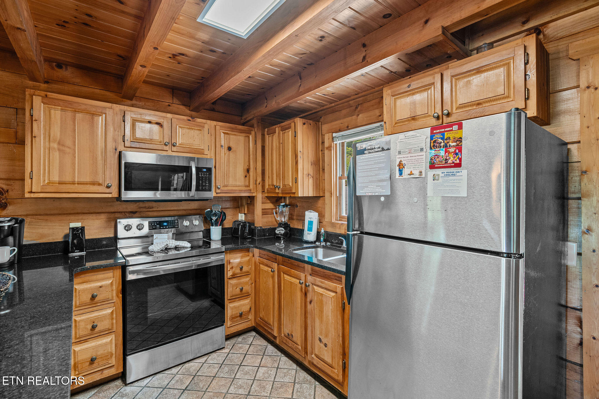 928 Falcon View Way Sevierville, TN 37862 - Photo 8 of 39 _DSC8521