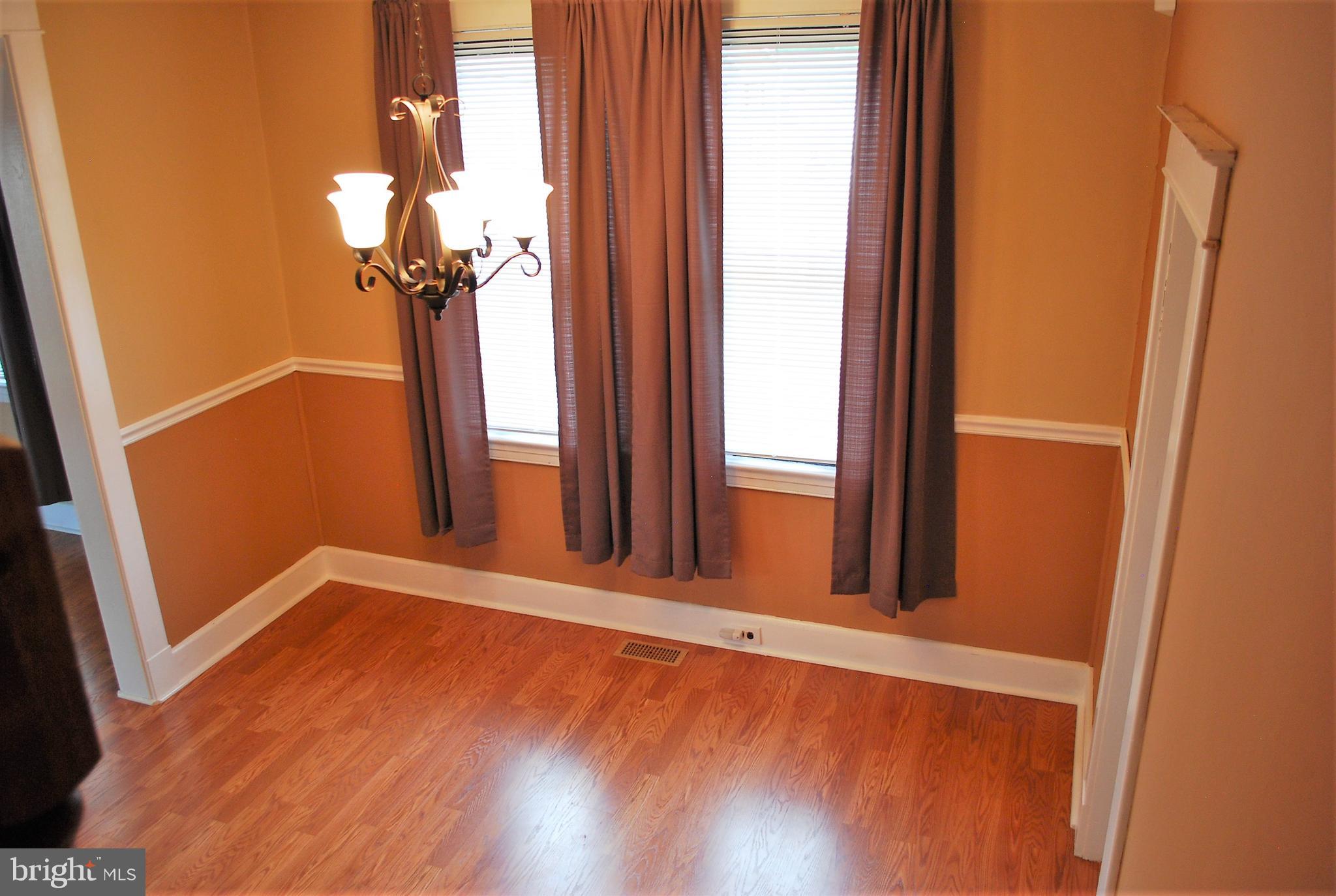 4333 Ridge Avenue Baltimore, MD 21227 - Photo 9 of 35 Generous separate dining area