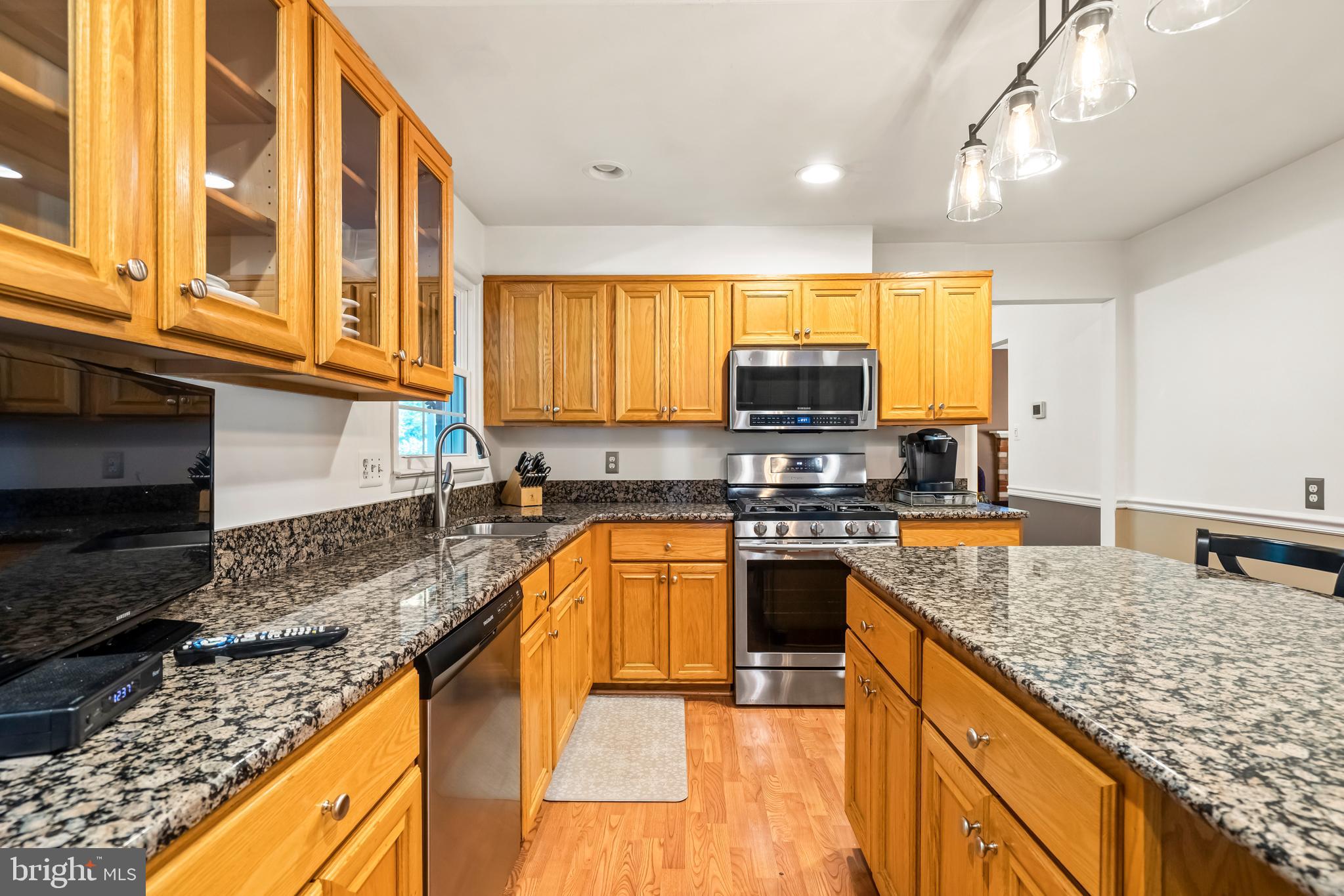6905 Gillings Road Springfield, VA 22152 - Photo 3 of 32 Gallery Image 3