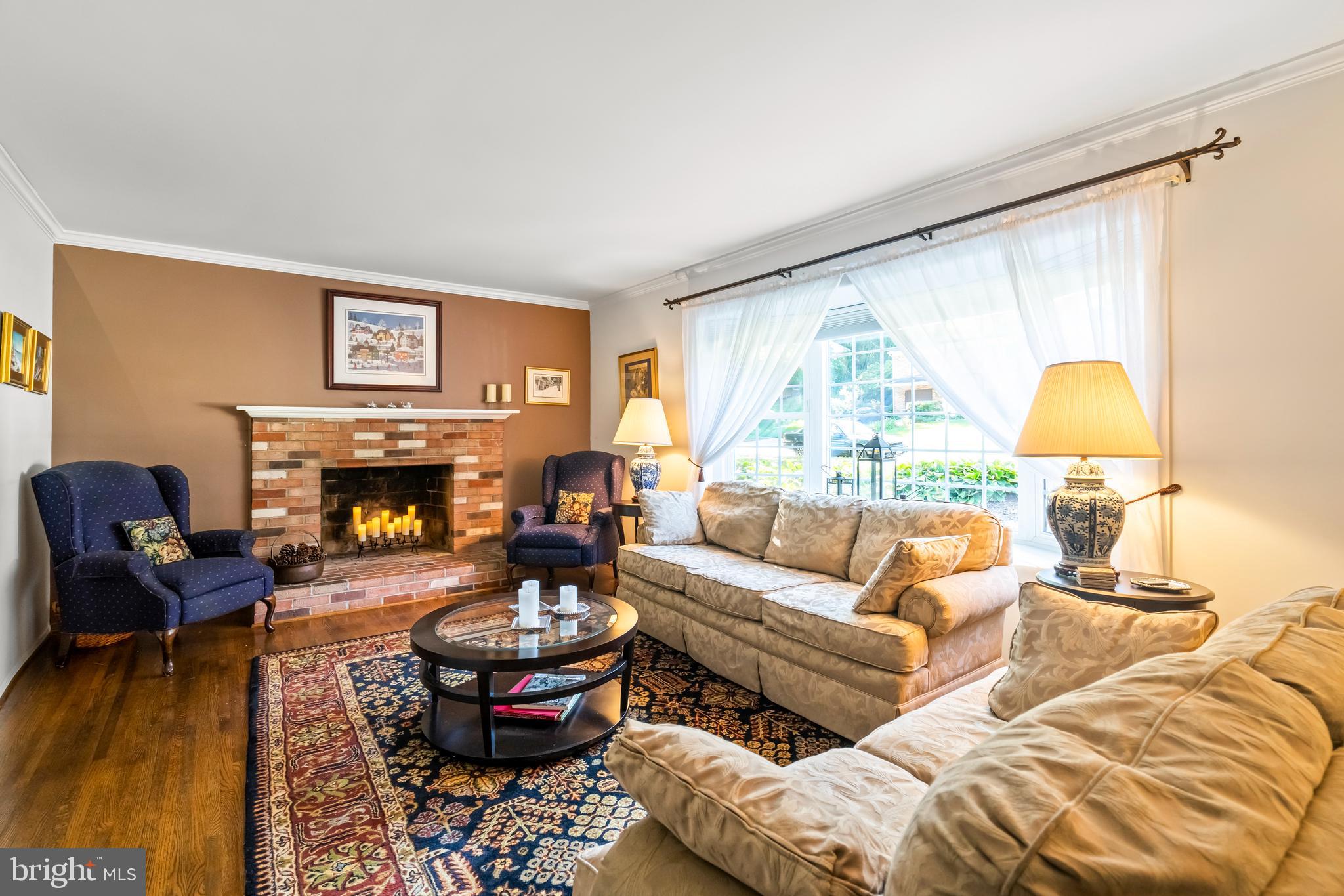 6905 Gillings Road Springfield, VA 22152 - Photo 4 of 32 Gallery Image 4