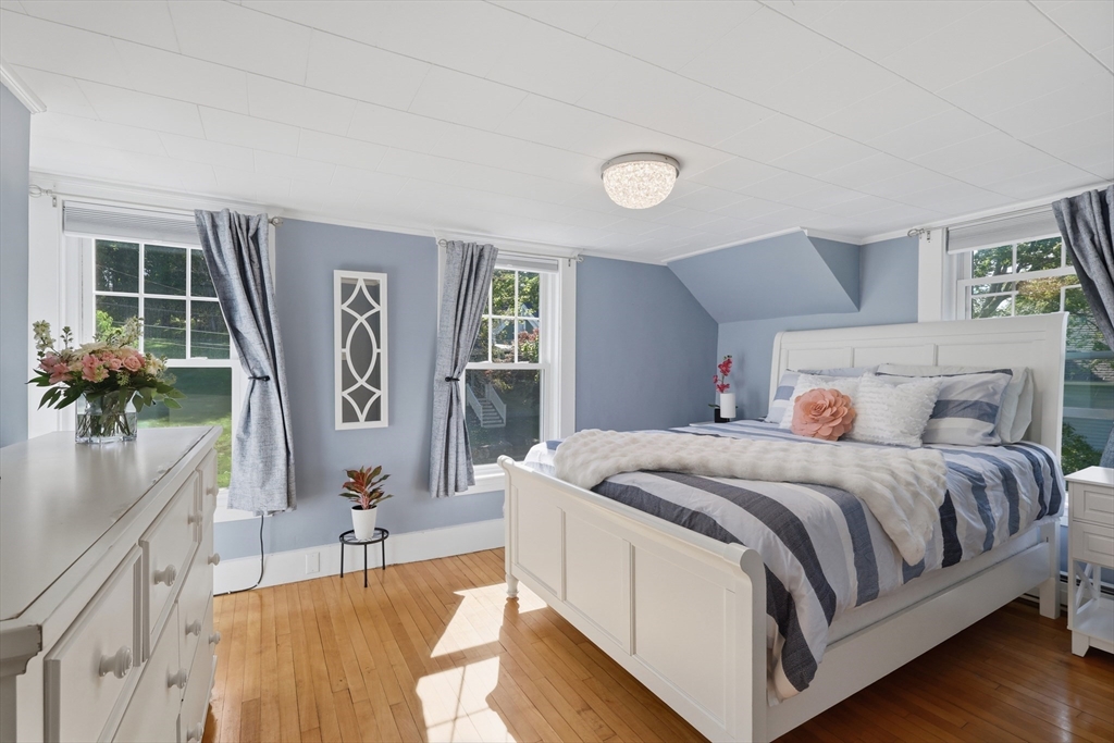 12 Elm Street Hudson, MA 01749 - Photo 18 of 33 Gallery Image 18
