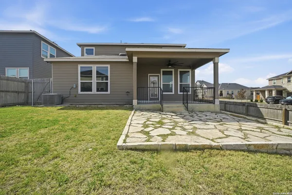 $2,500 | 9305 Devils River, Converse, TX 78109