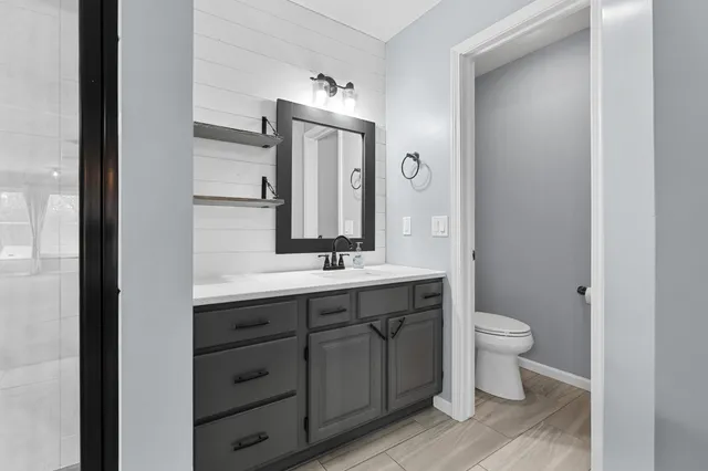 $450,000 | 61833 Bayshore Drive, Sturgis, MI 49091