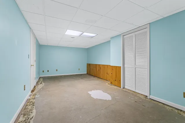 $450,000 | 61833 Bayshore Drive, Sturgis, MI 49091