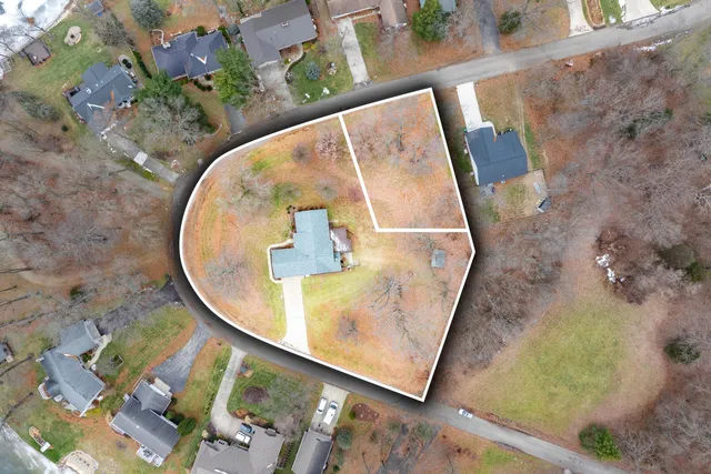 $450,000 | 61833 Bayshore Drive, Sturgis, MI 49091