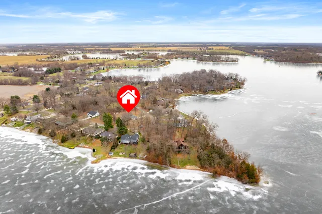 $450,000 | 61833 Bayshore Drive, Sturgis, MI 49091