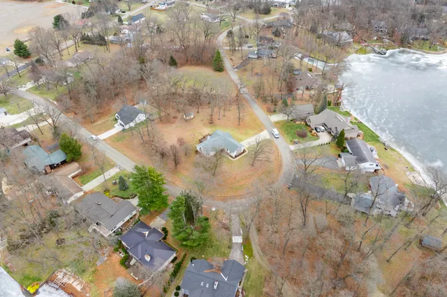 $450,000 | 61833 Bayshore Drive, Sturgis, MI 49091