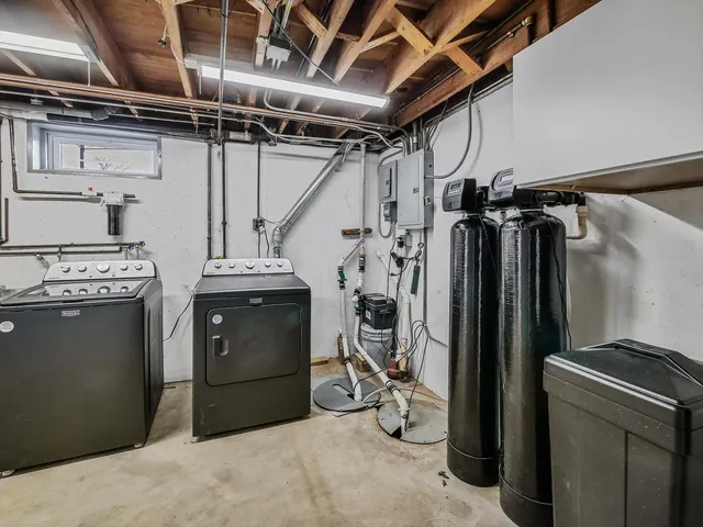 $549,000 | 21-w051 Woodview Drive, Itasca, IL 60143