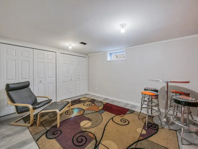 $549,000 | 21-w051 Woodview Drive, Itasca, IL 60143