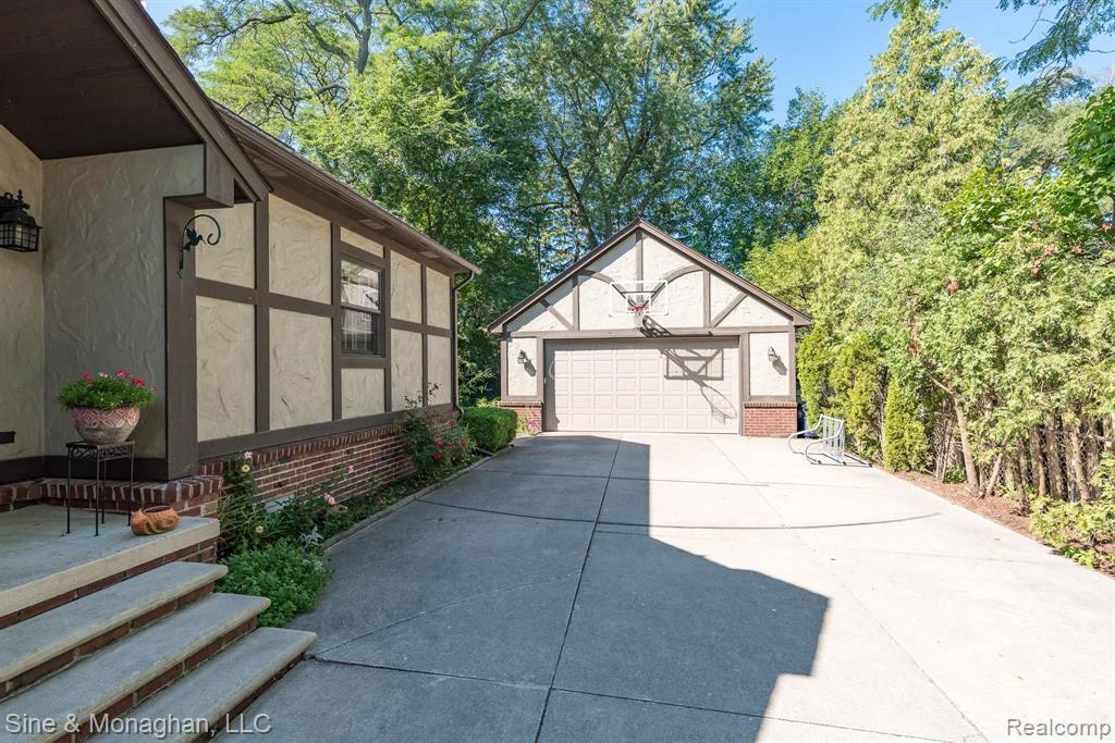 775 Washington Road Grosse Pointe, MI 48230 - Photo 42 of 48