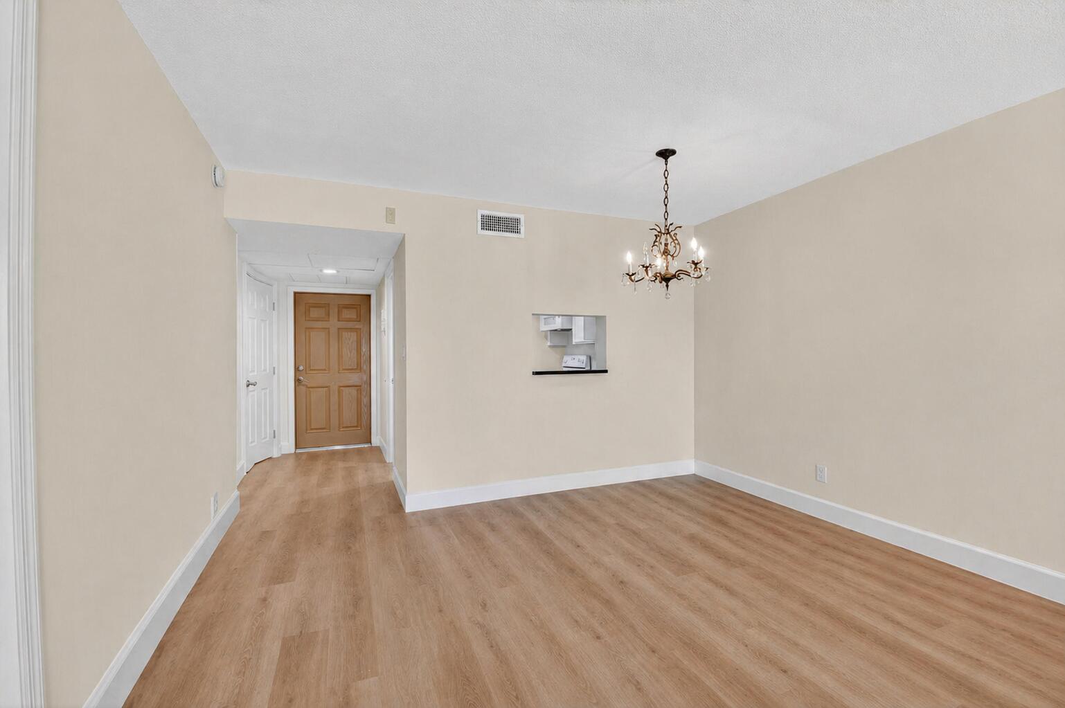 2871 North Ocean Boulevard, Unit V143 Boca Raton, FL 33431 - Photo 9 of 40 Unfurnished Dinning Room Area