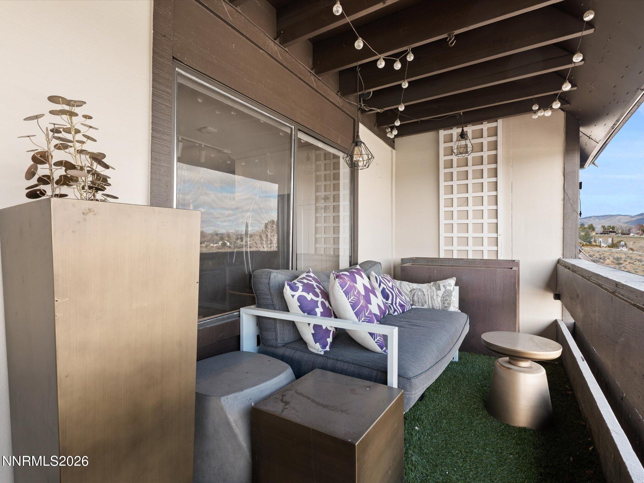 3149 Cashill Boulevard Reno, NV 89509 - Photo 34 of 44 a living room with furniture and a large window