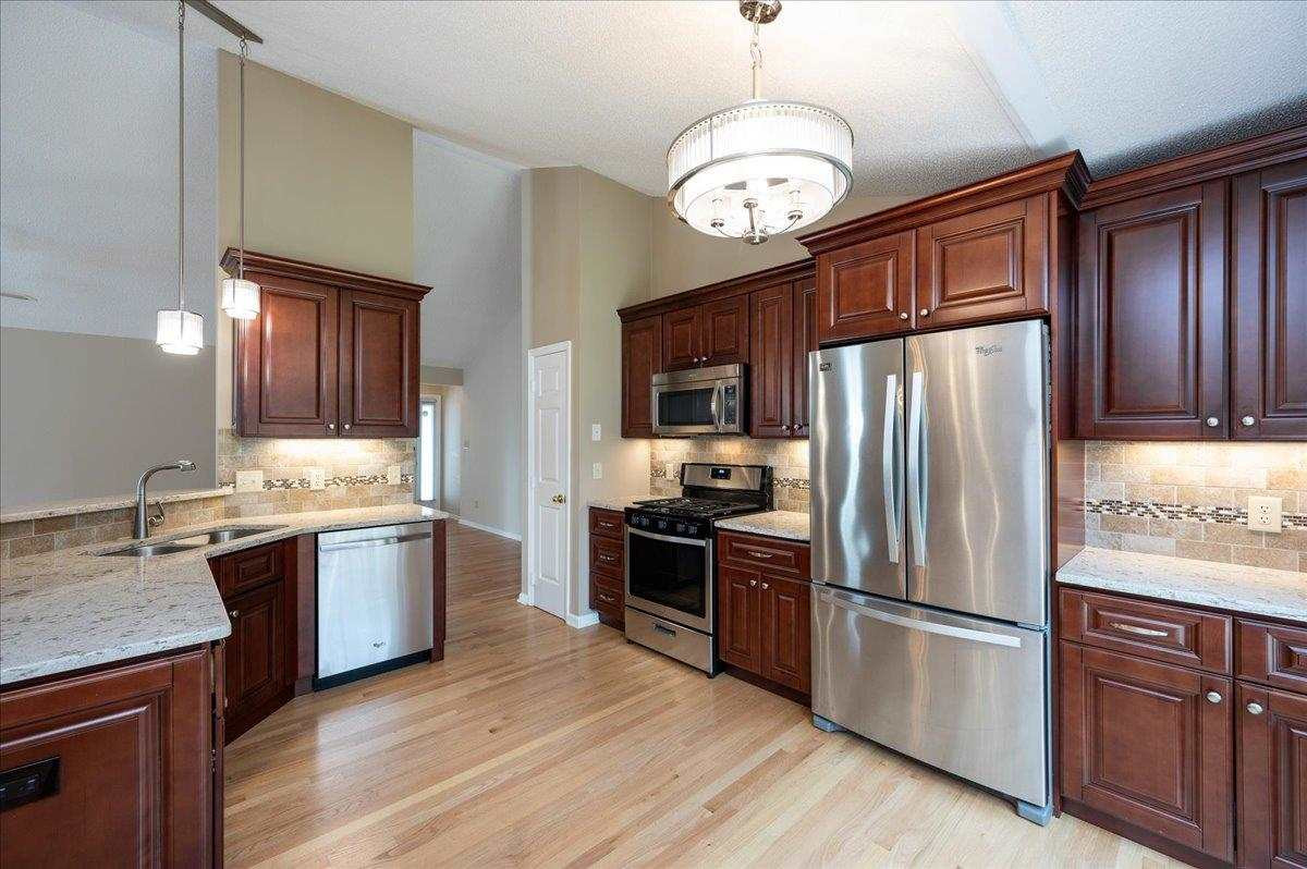 4605 Knightsbridge Way Raleigh, NC 27604 - Photo 10 of 23 Kitchen