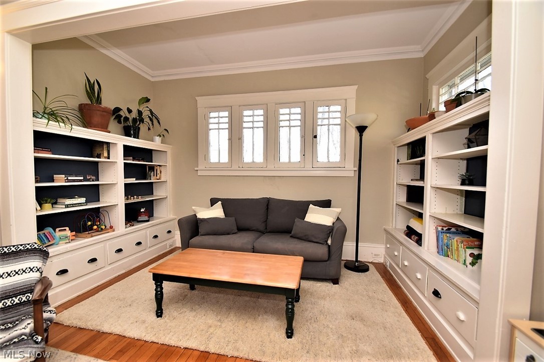 2981 Edgehill Road Cleveland, OH 44118 - Photo 6 of 23 Gallery Image 6