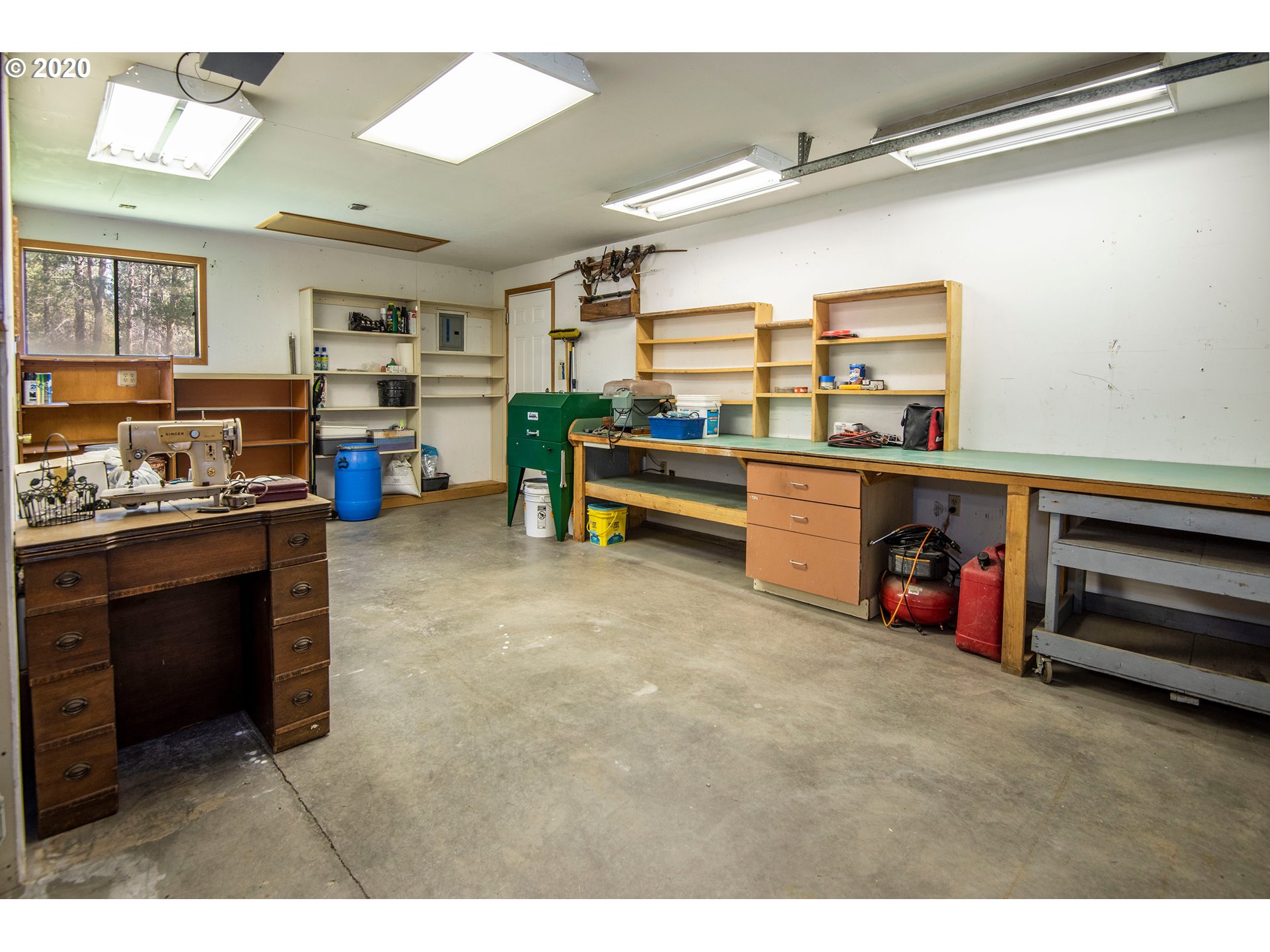 16444 Wayne Drive La Pine, OR 97739 - Photo 16 of 27