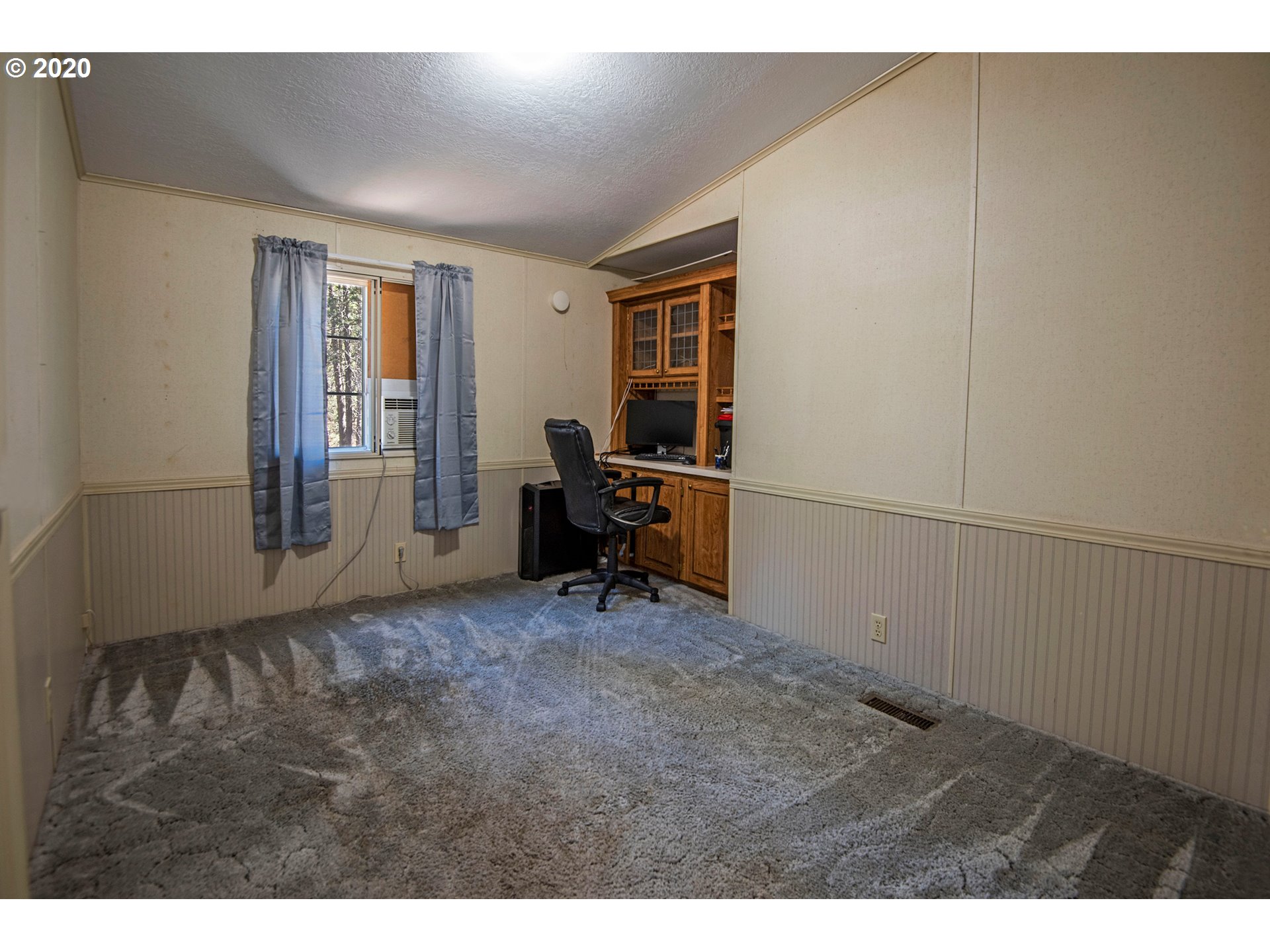 16444 Wayne Drive La Pine, OR 97739 - Photo 5 of 27