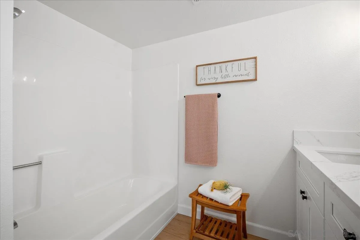 445 Cancun Court Fallbrook, CA 92028 - Photo 11 of 28