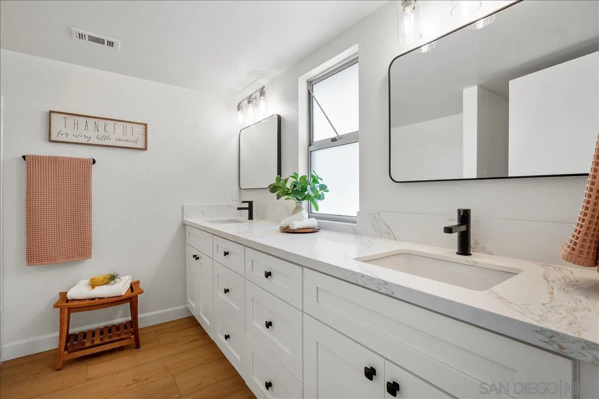 445 Cancun Court Fallbrook, CA 92028 - Photo 10 of 28