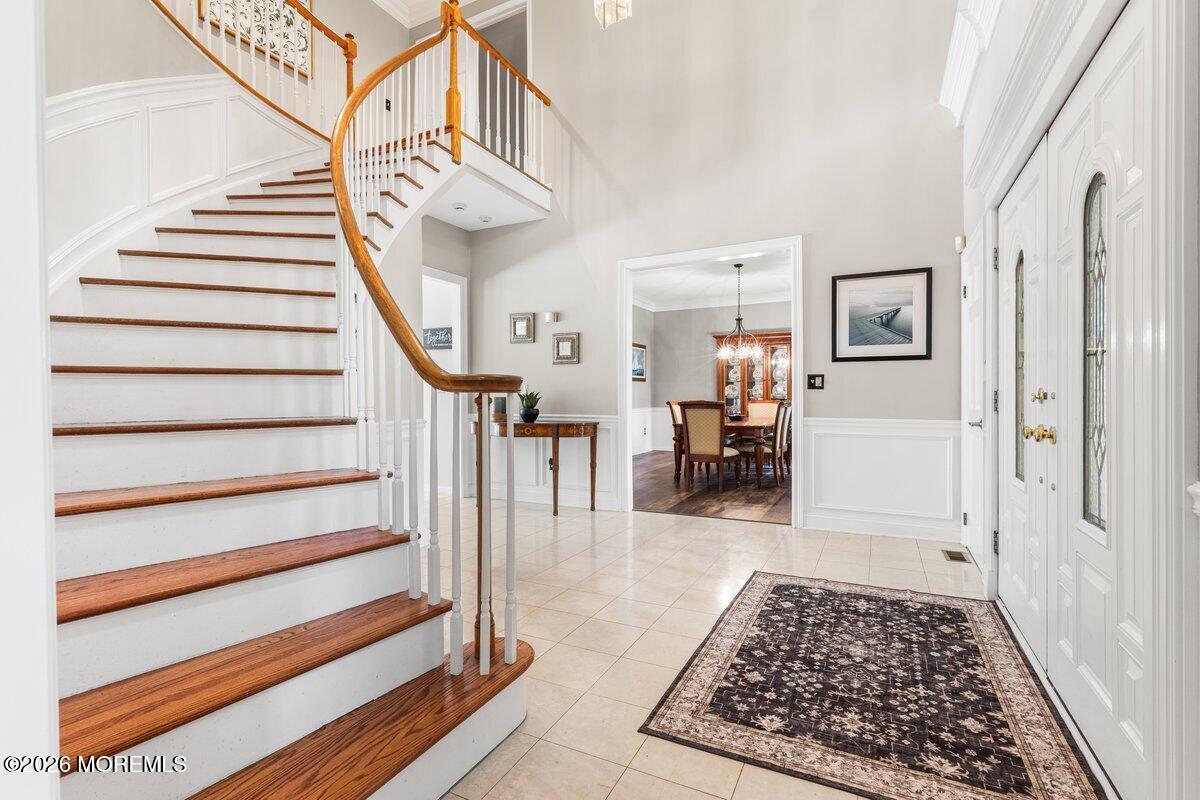 5 Ridge Hill Way Holmdel, NJ 07733 - Photo 4 of 43 Foyer