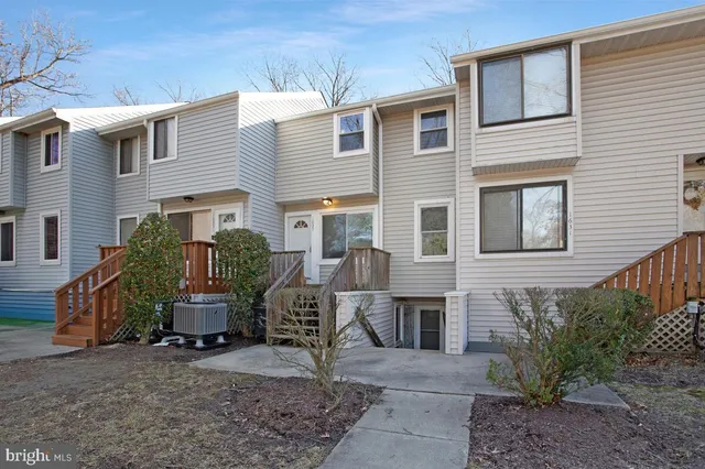 $2,375 | 1627 Riedel Road, Crofton, MD 21114