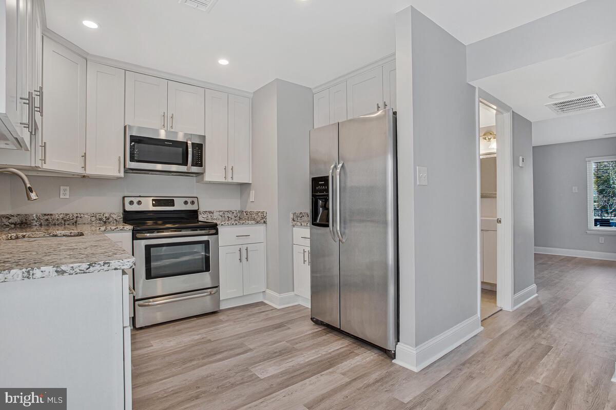 1627 Riedel Road Crofton, MD 21114 - Photo 6 of 27