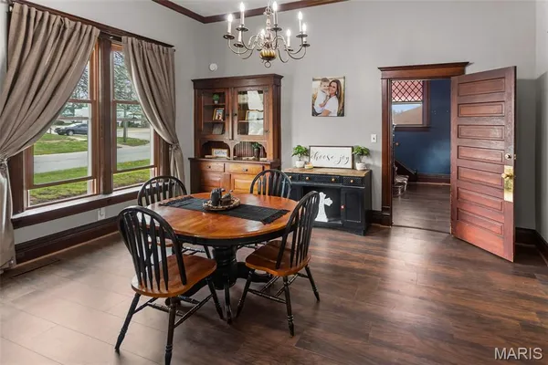 $259,000 | 130 South Monroe Street, Pittsfield, IL 62363